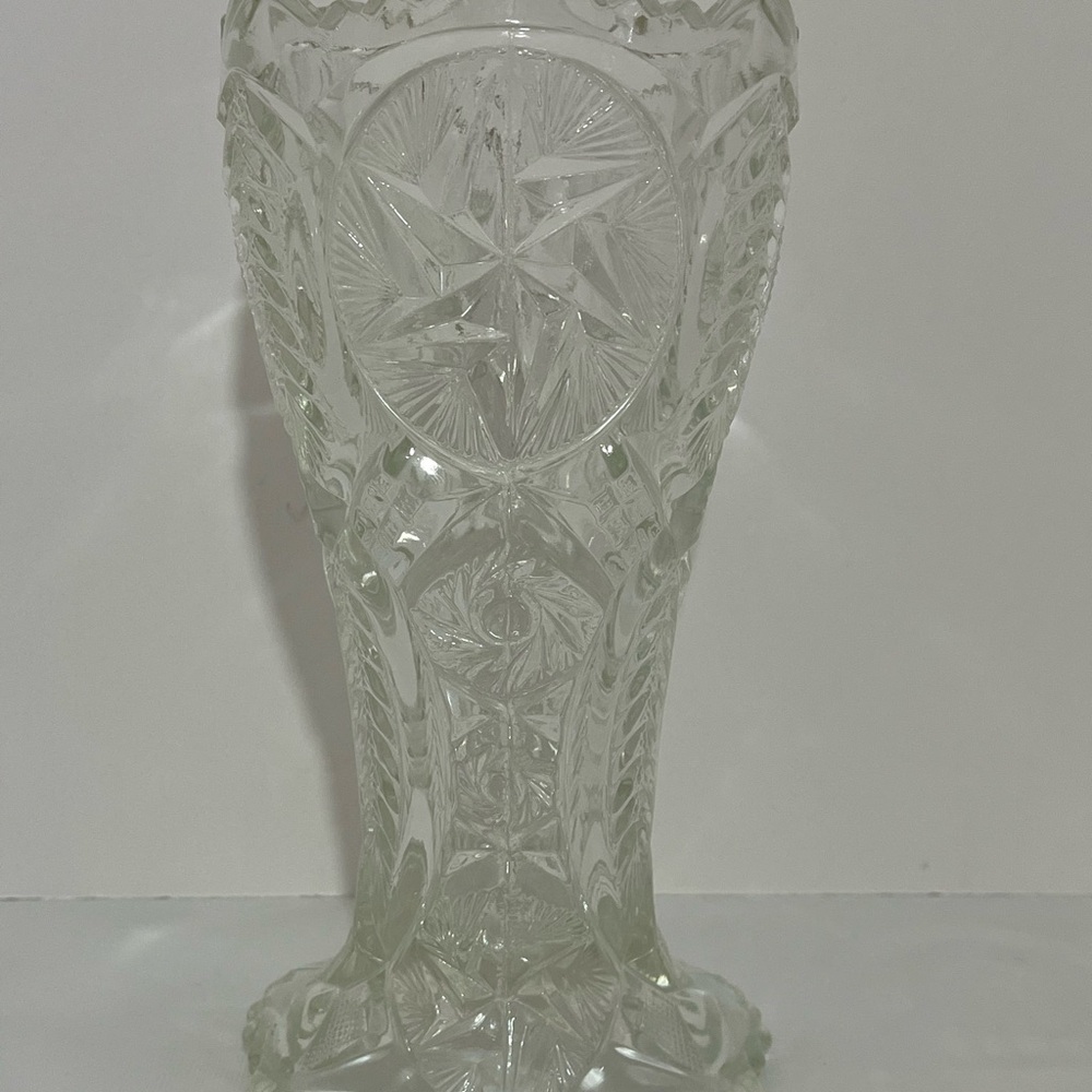 Nice LE Smith Nortec 9" Clear Glass Vase ~ Whirling Star ~ Feather ~ Centipede